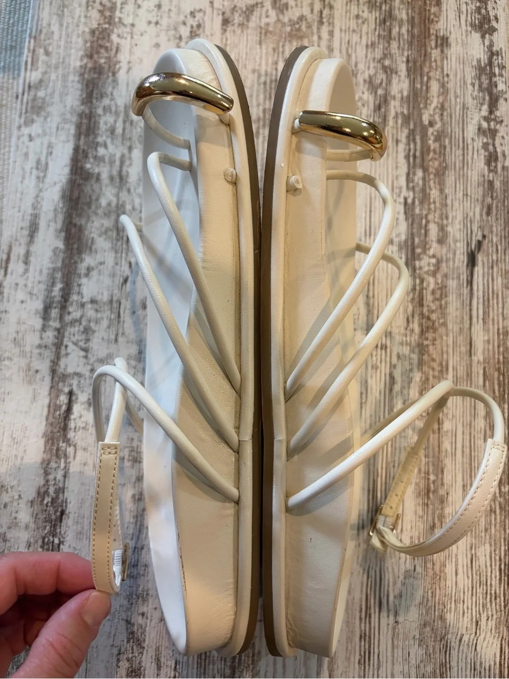 Altar'd State White Strappy Toe-Ring Sandals with Gold Accent 9M